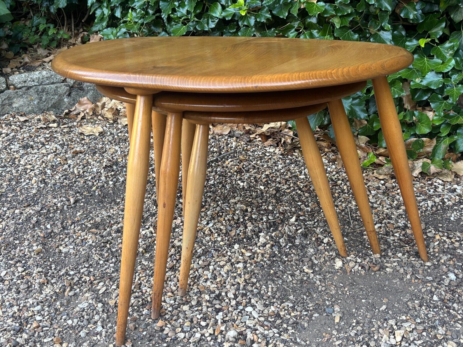 photo vinterior Pebble Nest Of Tables By Lucian Ercolani For Ercol
