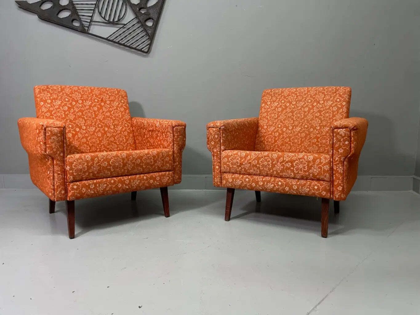 Paar Retro Fauteuils | Mid-Century Gestoffeerde Lounge Stoelen | Tsjechisch / Midden-Europees | Midden 20e Eeuw photo buy