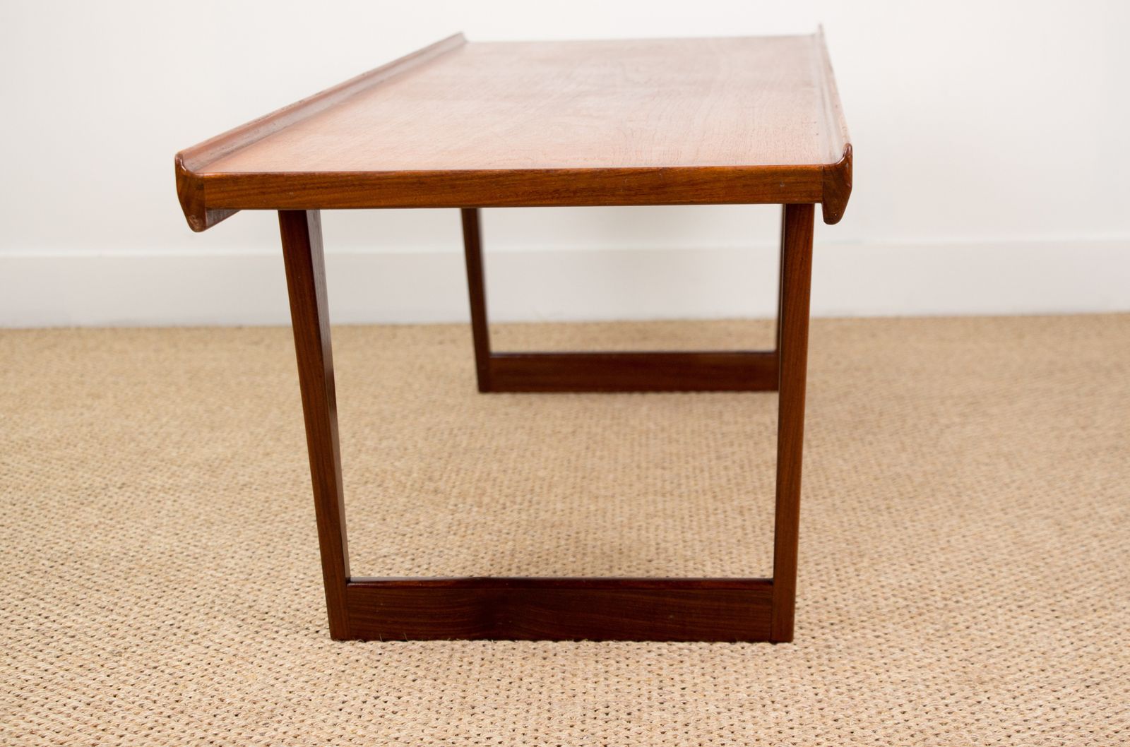 Grande table basse danoise en teck, par Peter Lovig Nielsen, 1960. photo buy