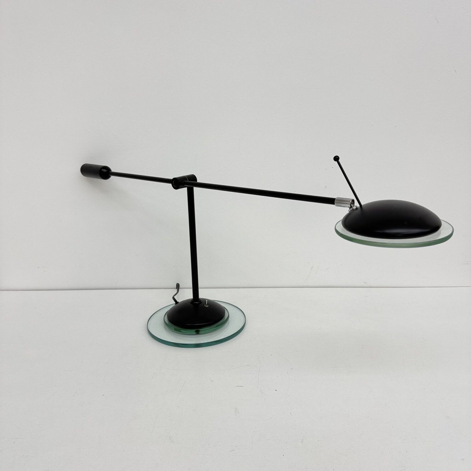 photo vinterior Postmodern Herda minimalistische bureaulamp, jaren 1980