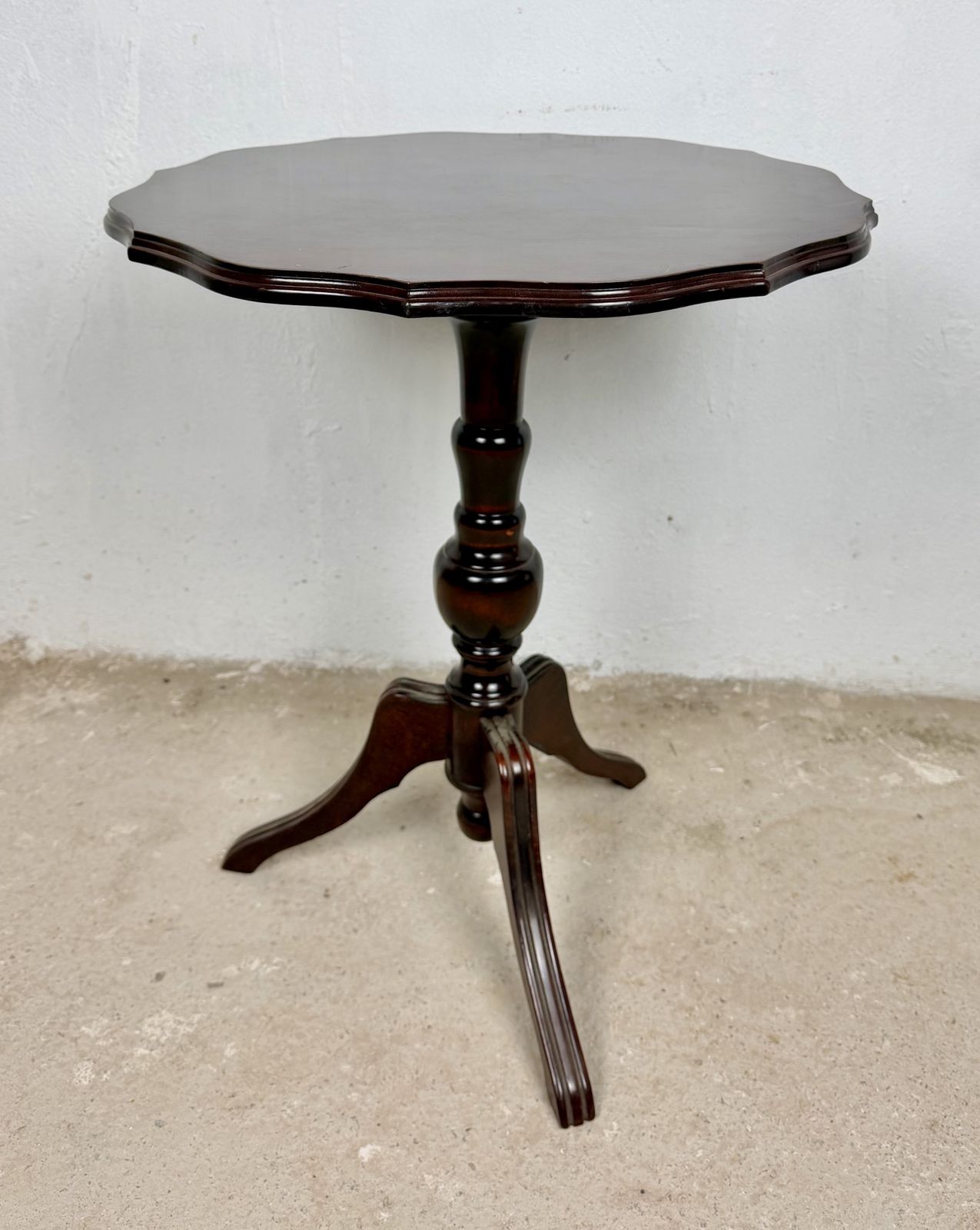 English Tilt Top Side Table, Mid 20th Century photo furniture