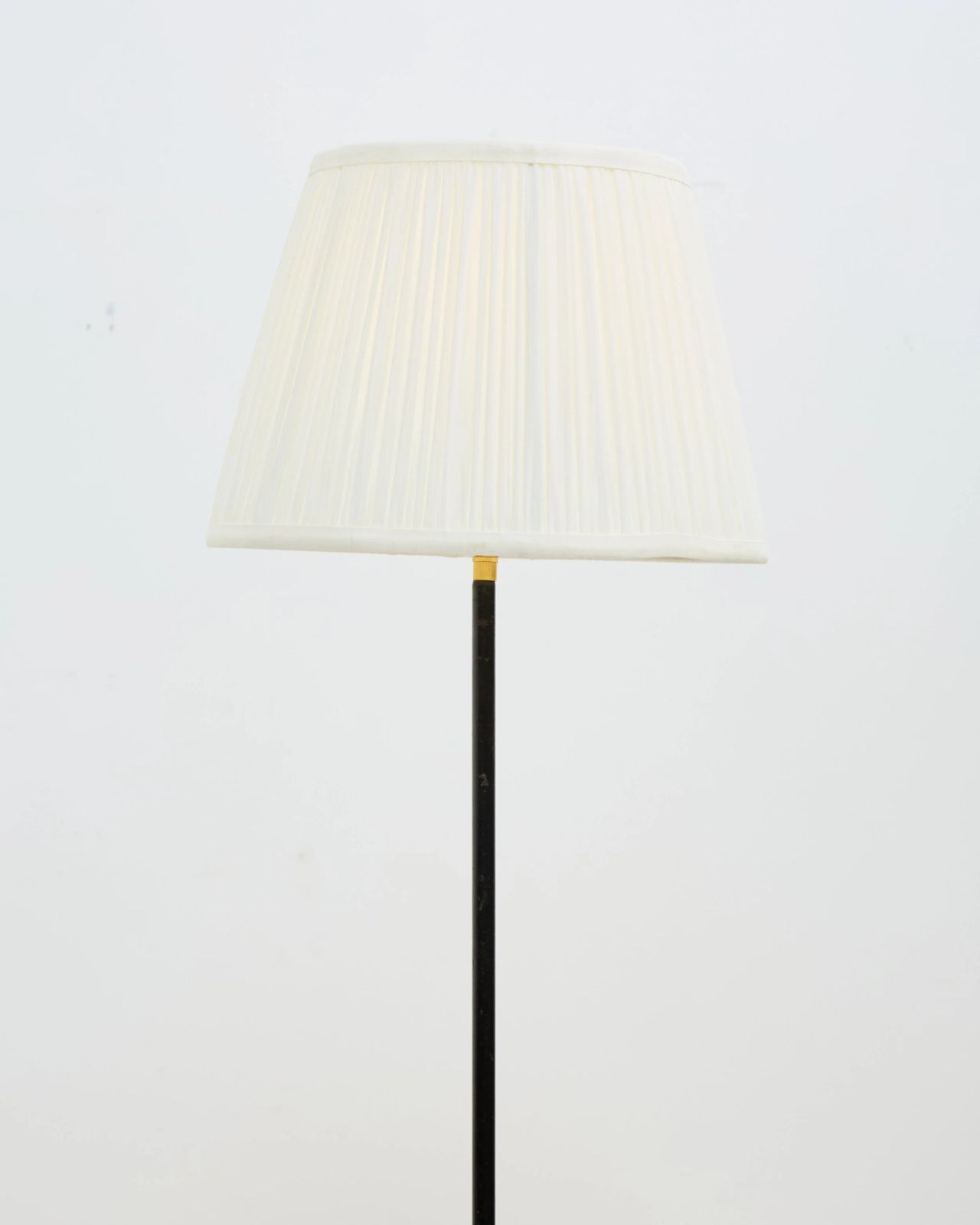 Smeedijzeren vloerlamp, ca. jaren 1950, vintage photo 575.0