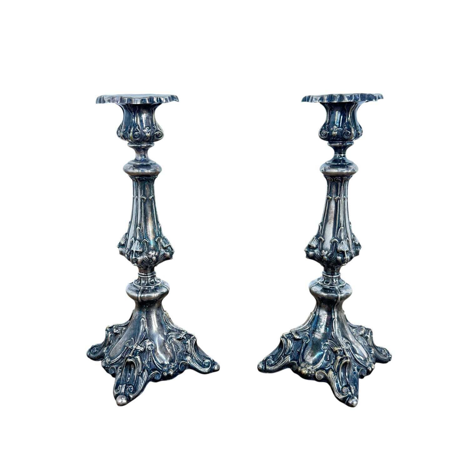 Paar Art Nouveau verzilverde kandelaars