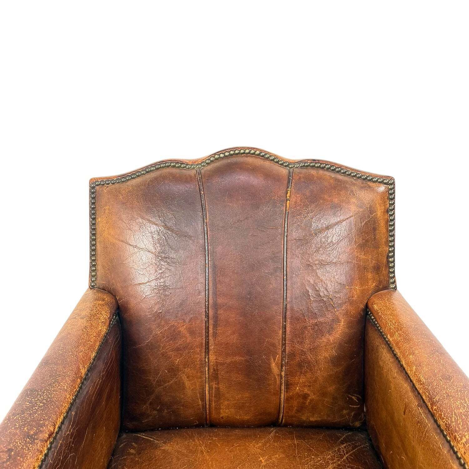 Meubels Franse antieke leren moustache clubfauteuil photo