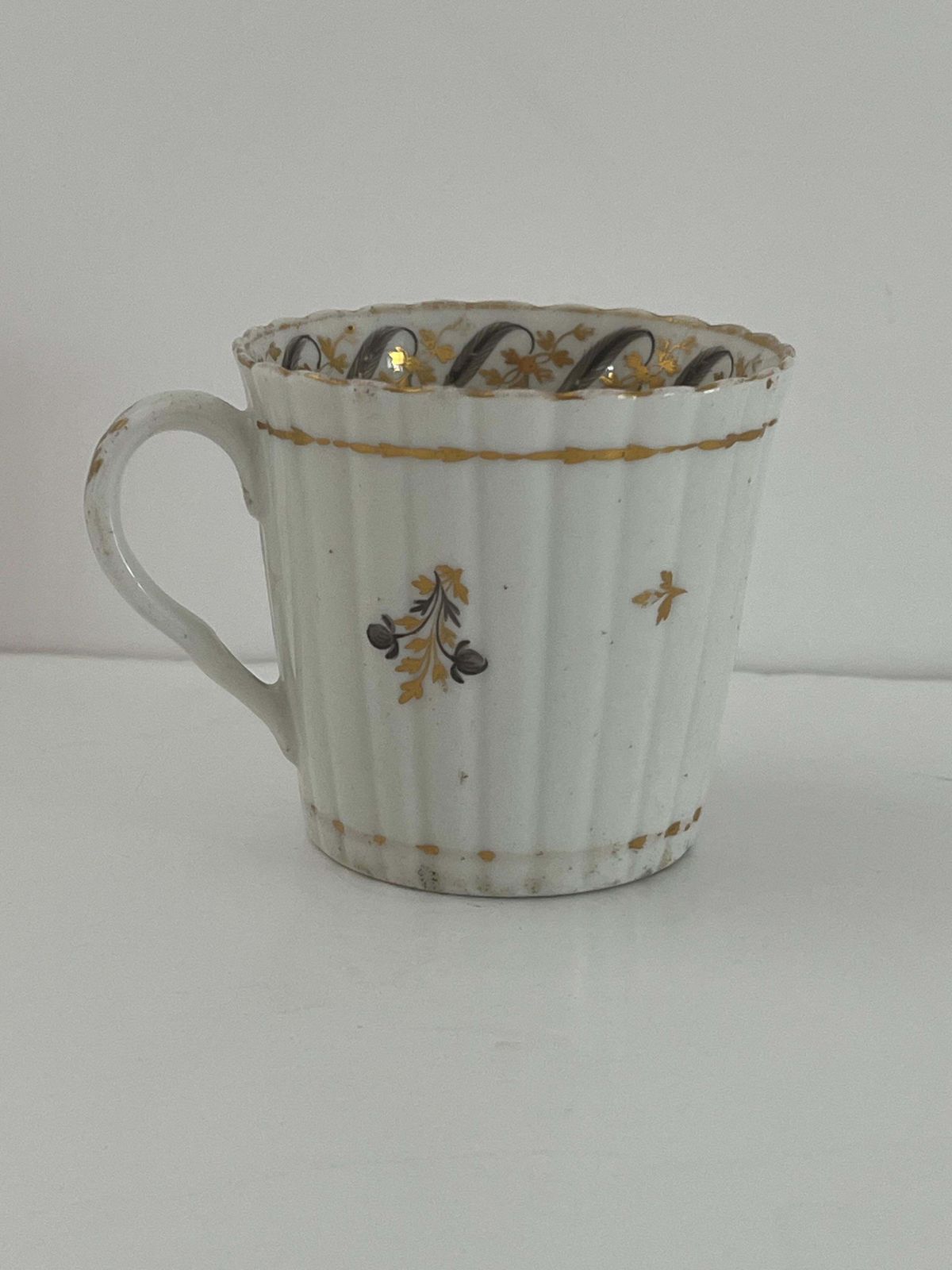 Chamberlains Worcester Coffee Can Porcelain Vertical Flutes, Gilded Ptn, Ca 1790 photo for sale