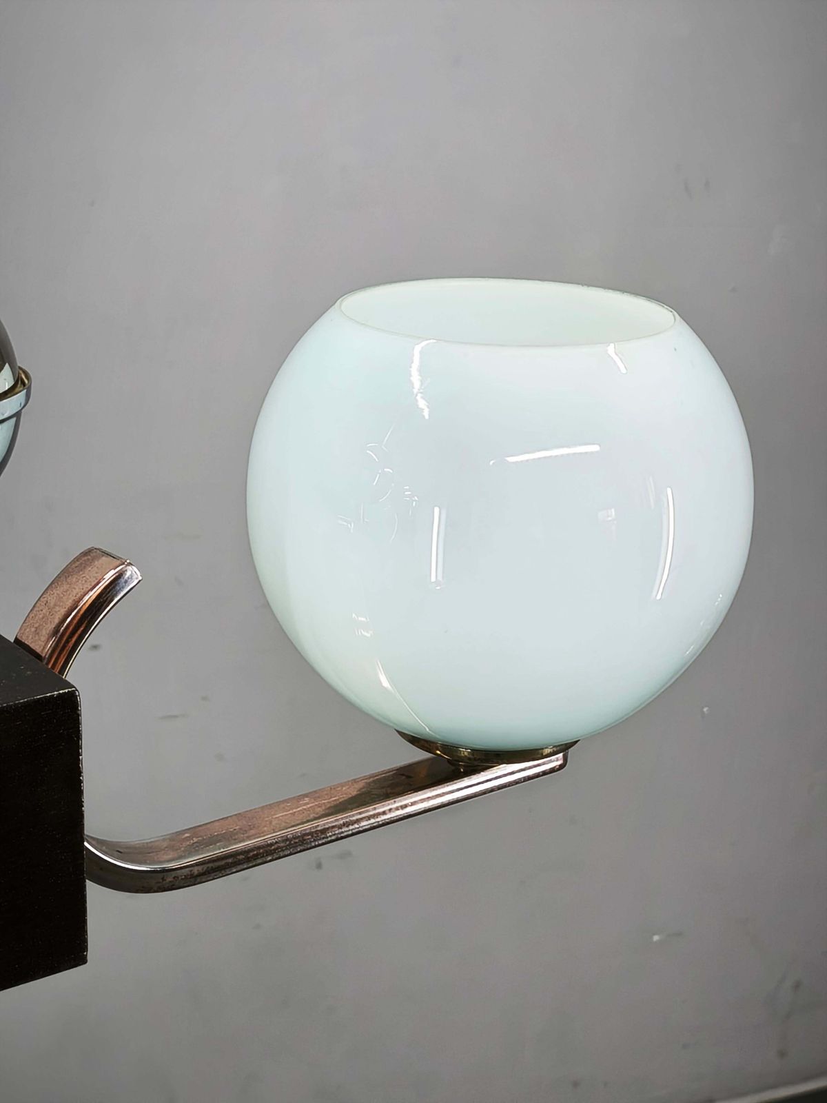Art Deco Chromen Hanglamp met Opaalglaskapjes, Tsjecho-Slowakije, jaren 1930 photo 382.0