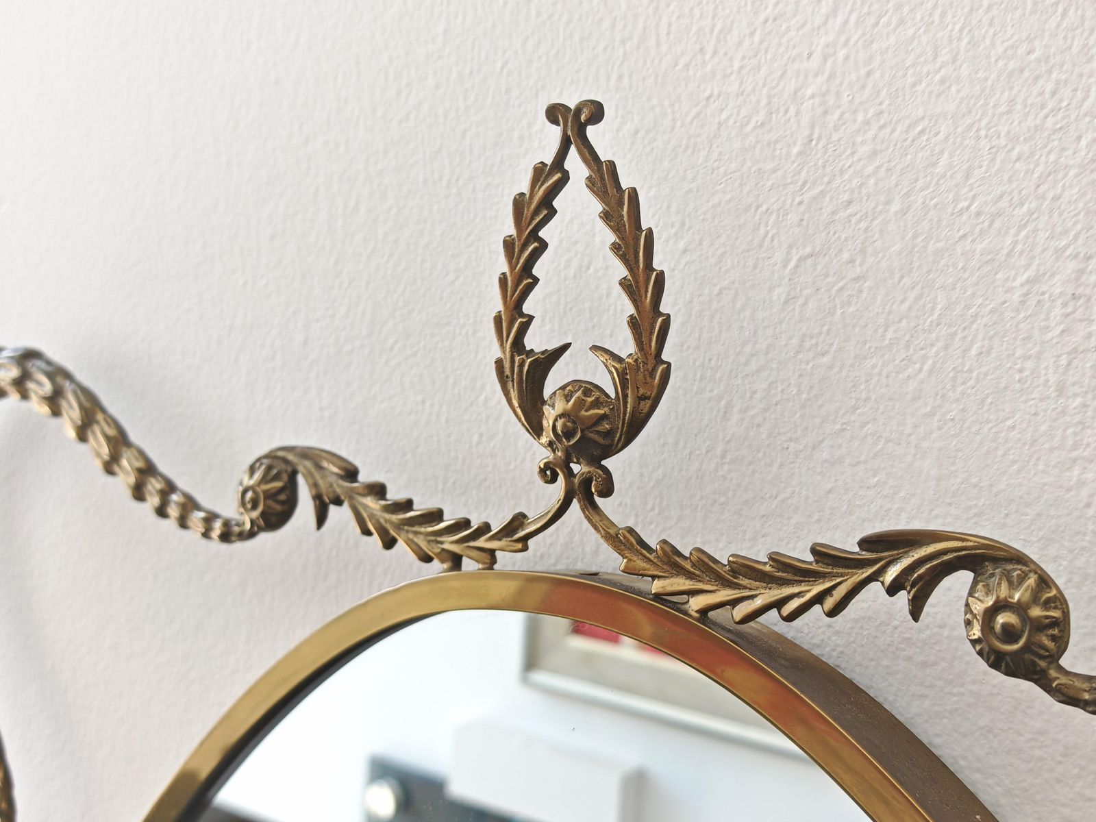 Lavish Hollywood Regency Mirror In Brass, Italy 1940s photo vinterior