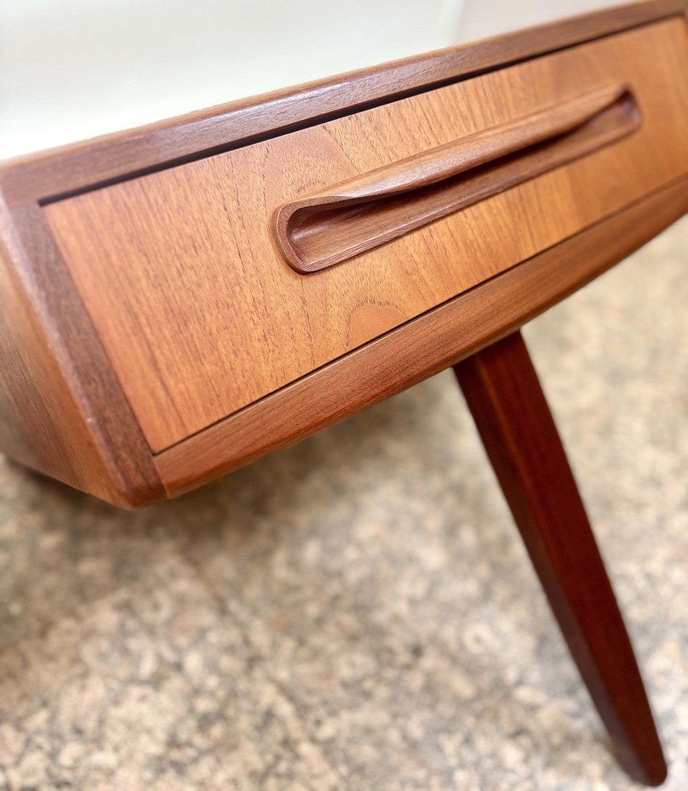 photo furniture Vintage Mid Century G Plan Fresco Teak Bedside Tables/Drawer Retro