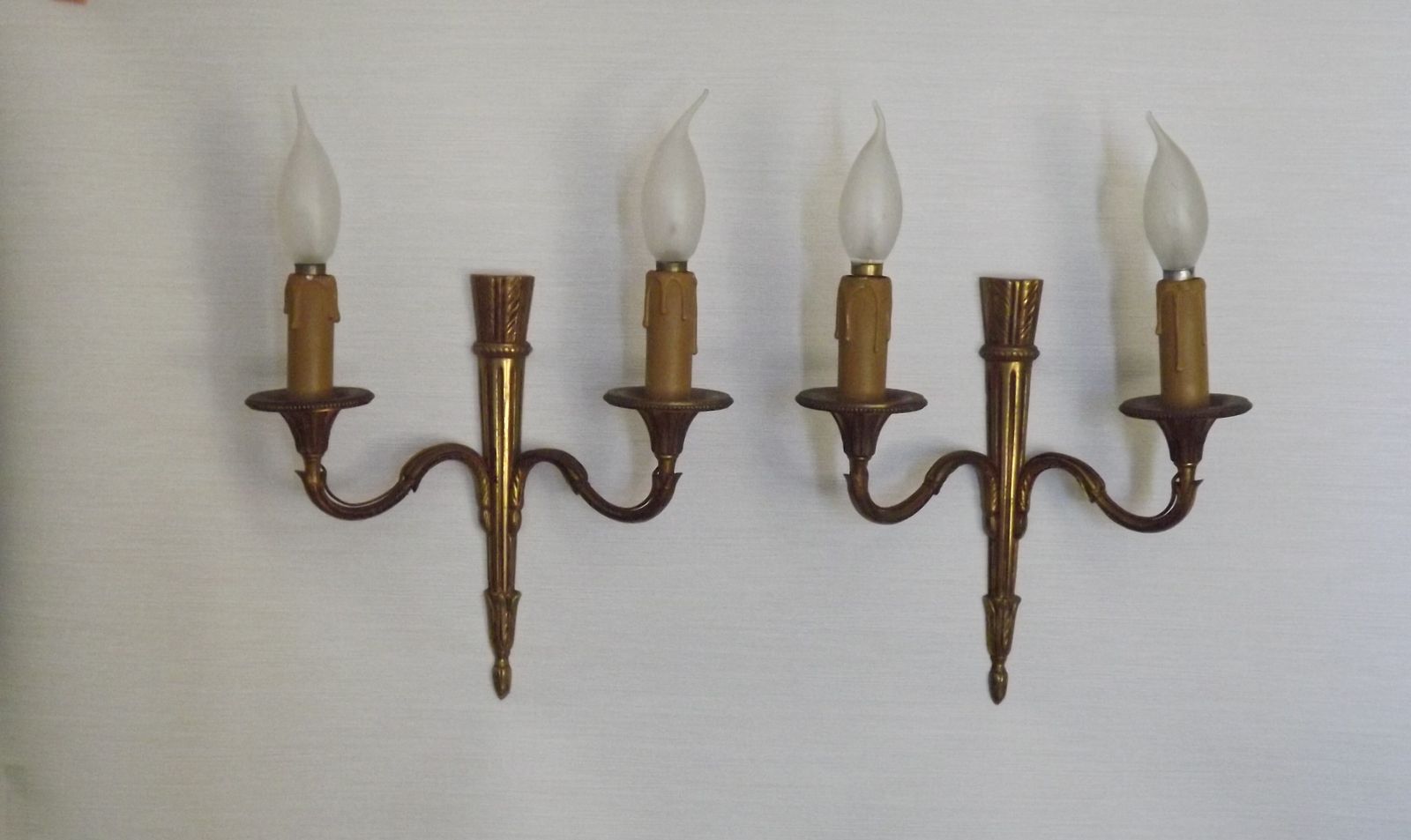 photo buy Paar vintage Franse vergulde bronzen dubbele Empire-stijl wandlampen