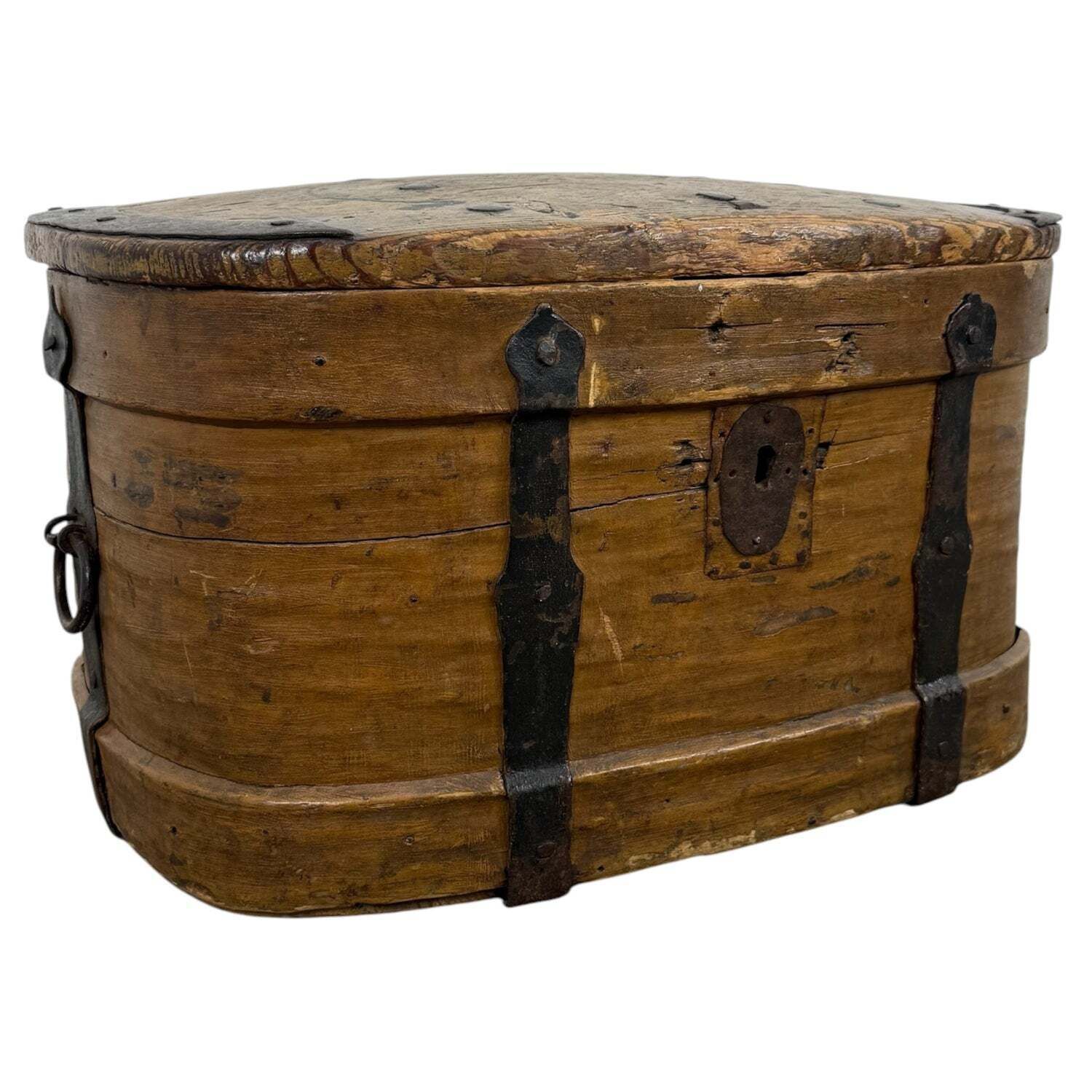 Uitzonderlijk grote antieke Zweedse bentwood-kist photo furniture
