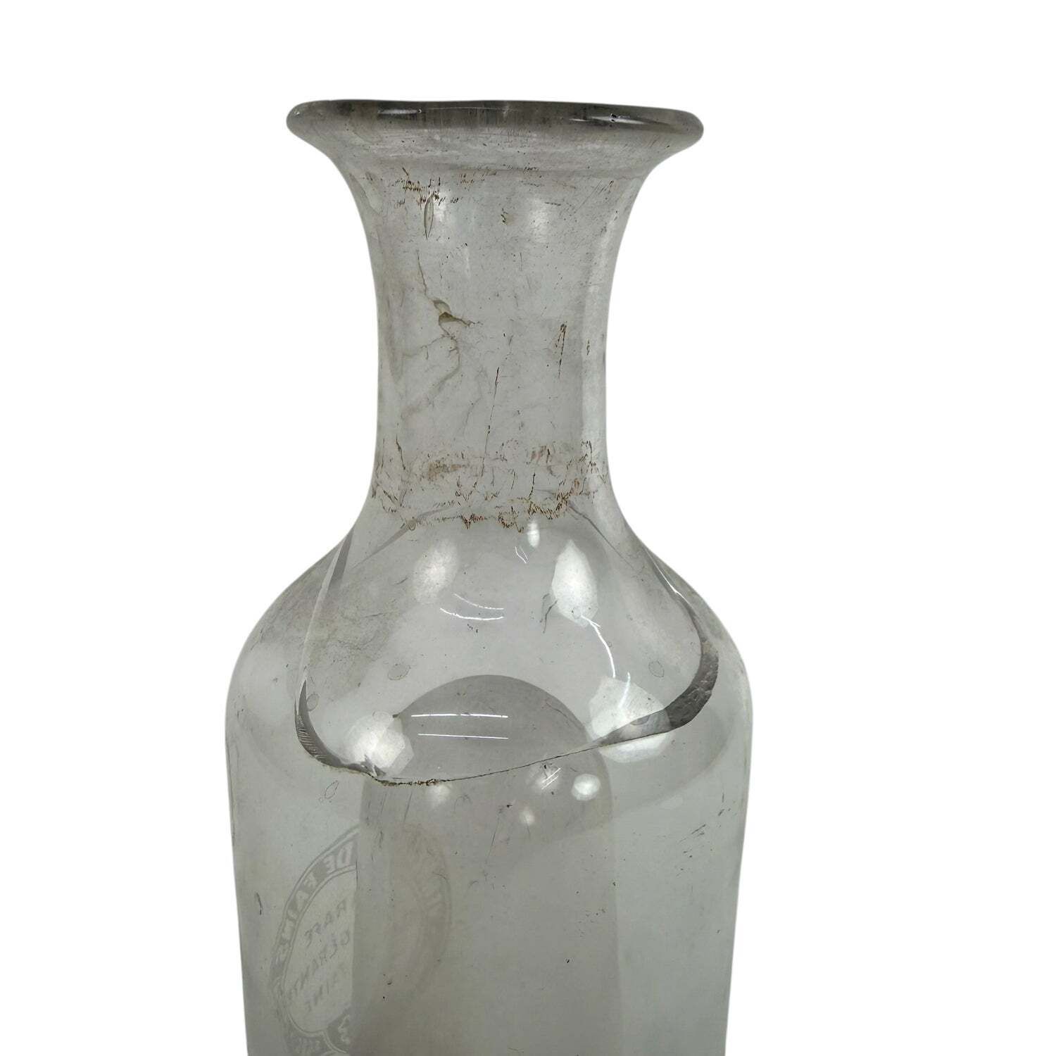 Collectie van 42 antieke Franse melk-, wijn- en likeurflessen photo vinterior
