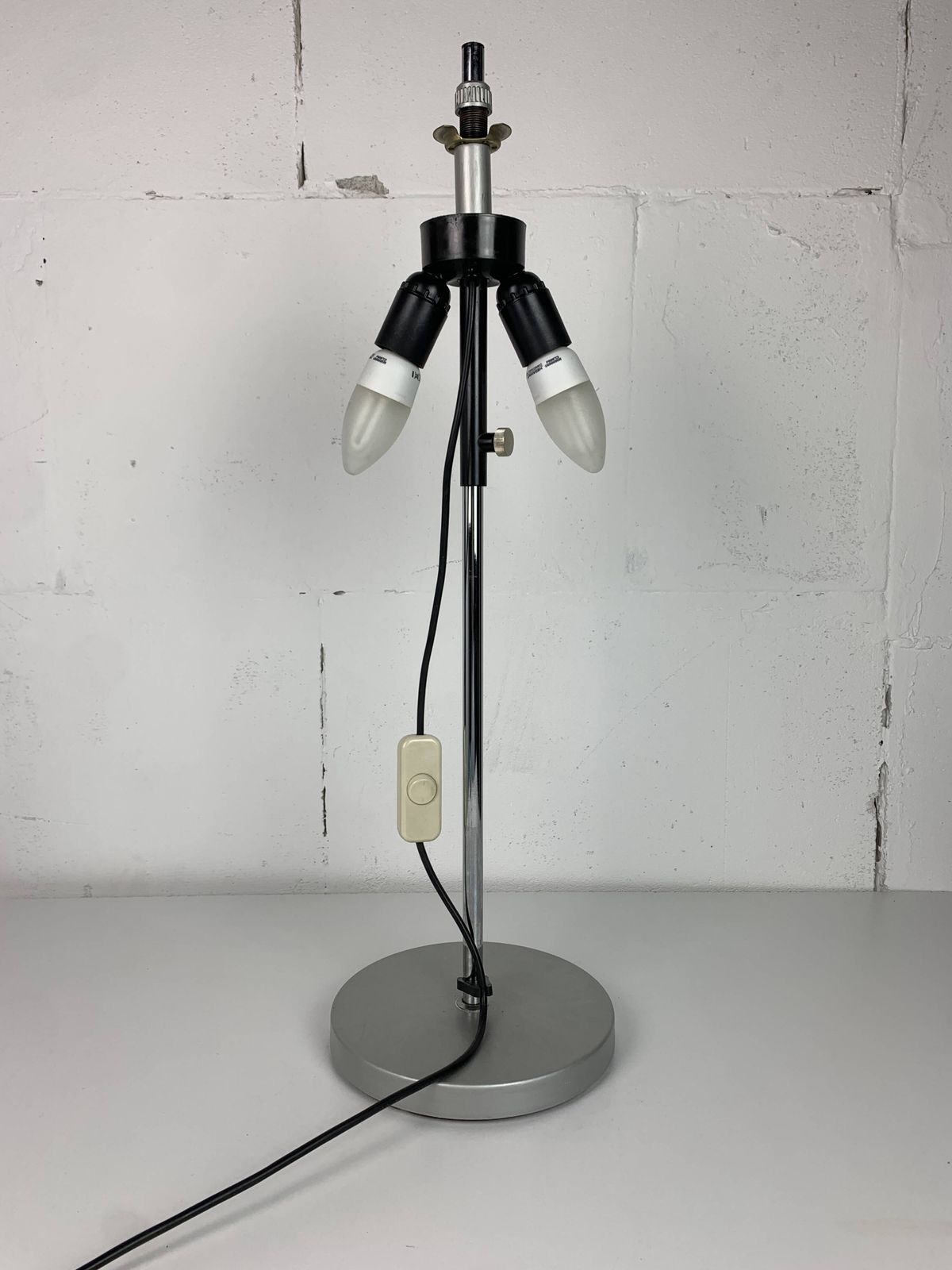 472.0 Grande lampe de table ou de bureau réglable, design néerlandais Space Age, par Harco Loor, 1 photo