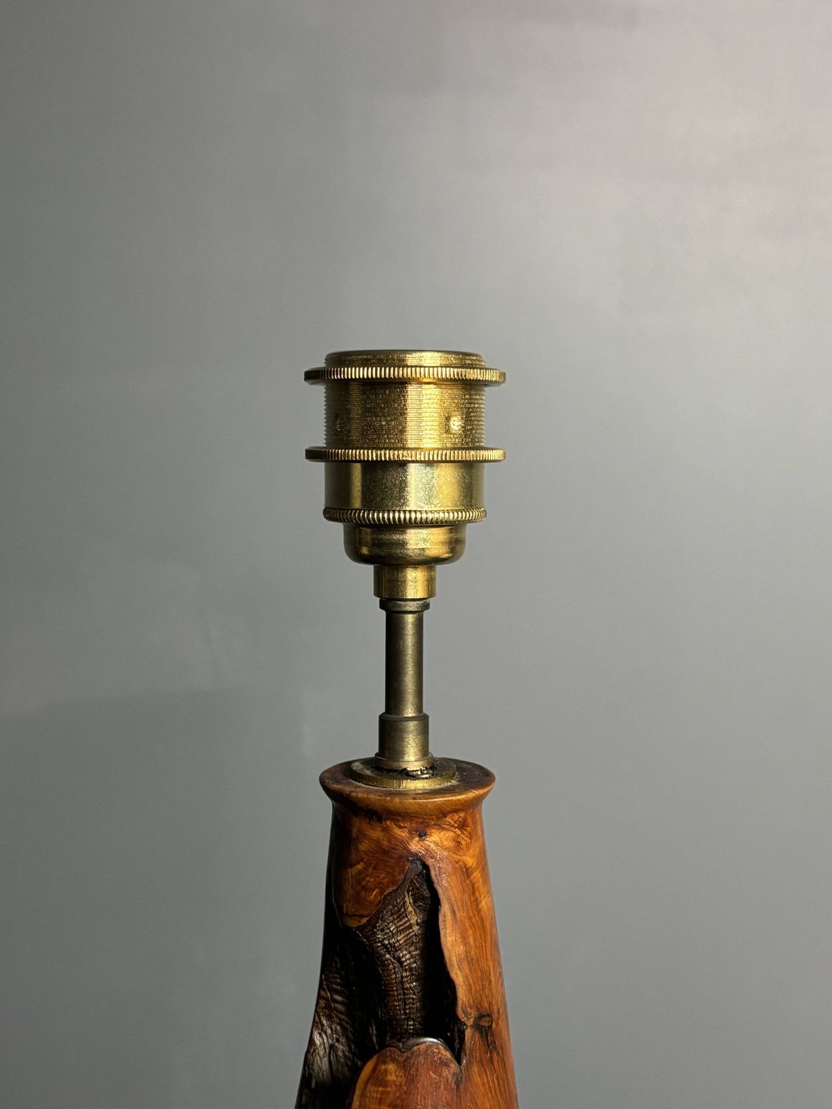 Sculptural Artisanal Brutalist Midcentury Burl Wood Turned Table Lamp 1960s photo vintage