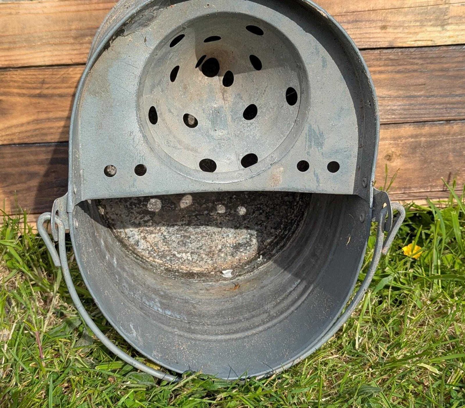 photo furniture Vintage Galvanised Steel Mop Bucket
