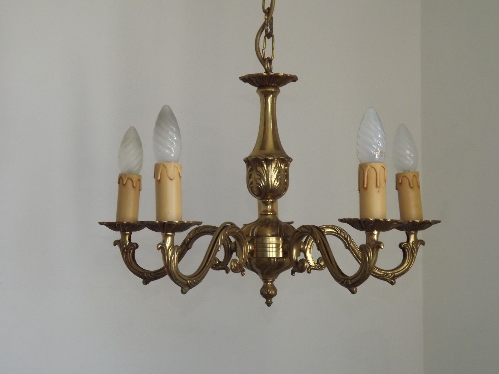 Franse bronzen kroonluchter – Traditionele mid-century stijl, 5 lichtpunten photo 165.0