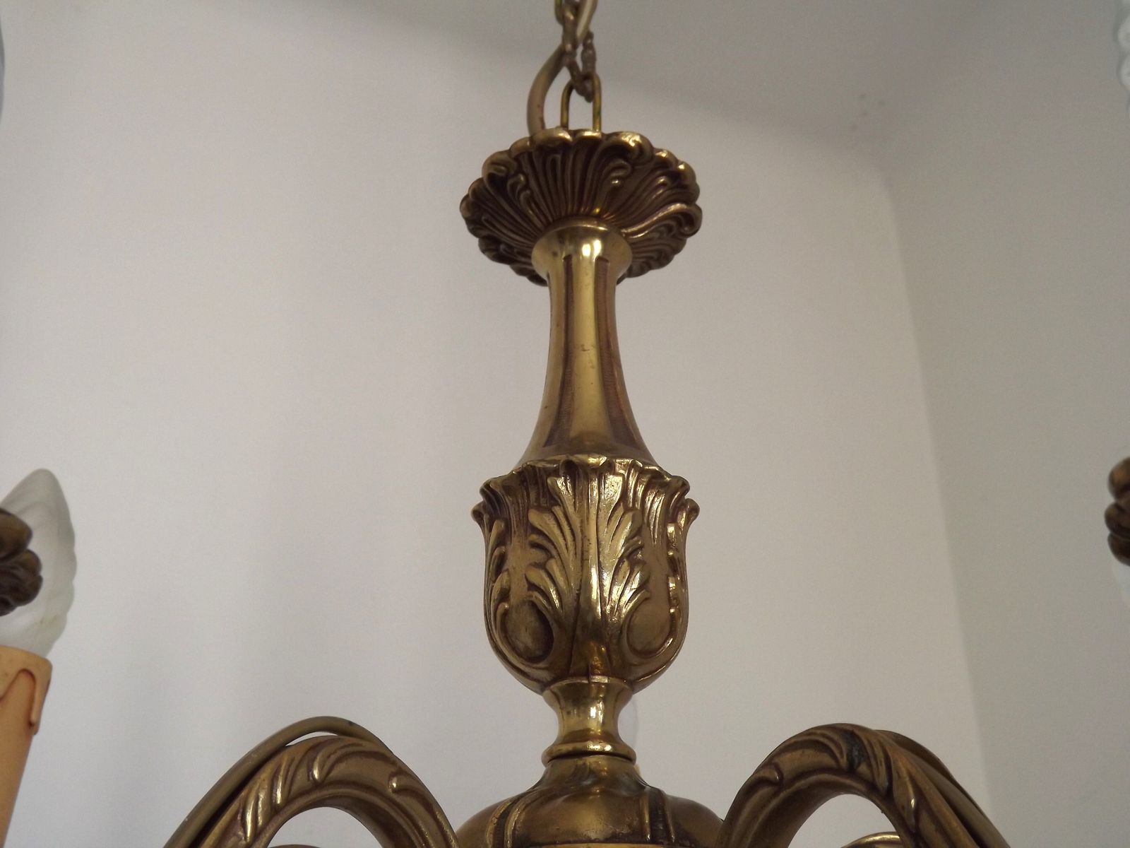 photo furniture Franse bronzen kroonluchter – Traditionele mid-century stijl, 5 lichtpunten