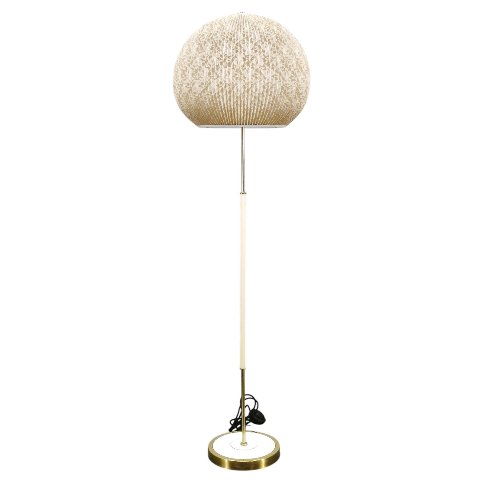 Duitse Mid-Century vloerlamp met bolkap, jaren 1960
