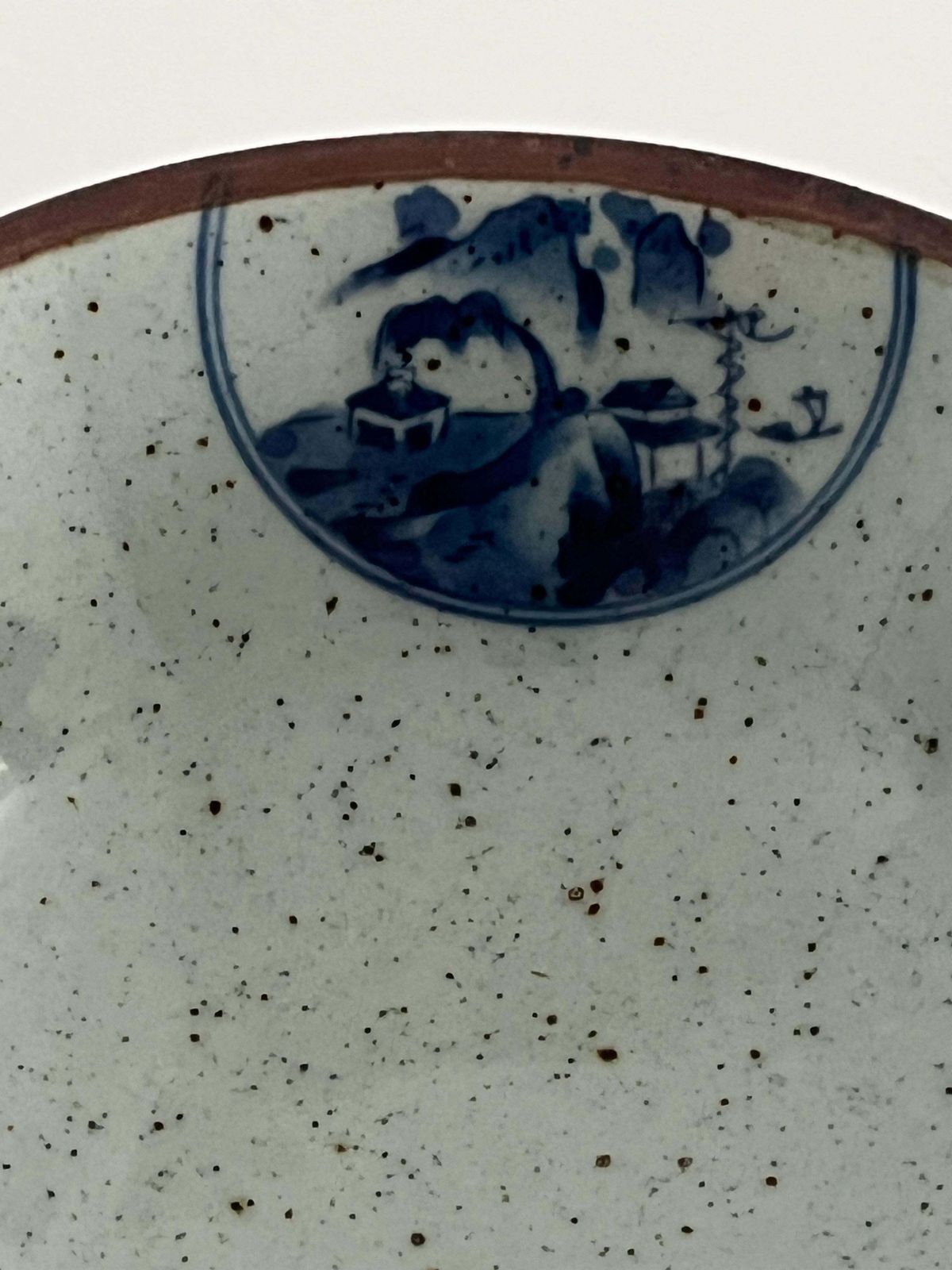photo furniture Met de hand beschilderde Japanse stoneware schaal van Morioka Kasho III, ca. 1970