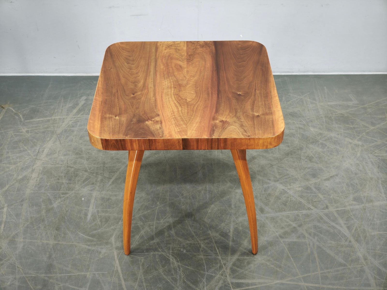 Spider bijzettafel van Jindřich Halabala, Tsjecho-Slowakije, jaren 1960 photo for sale