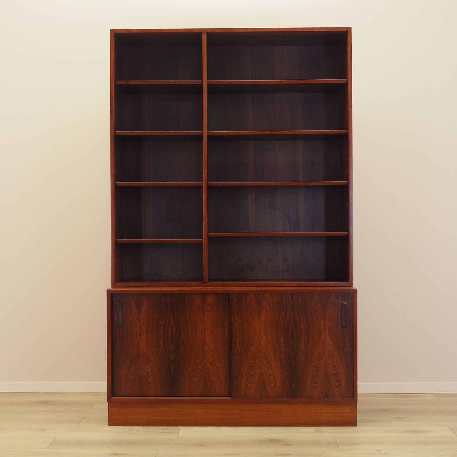 Vintage boekenkast, Deens design, jaren 1970, geproduceerd door Hundevad photo furniture