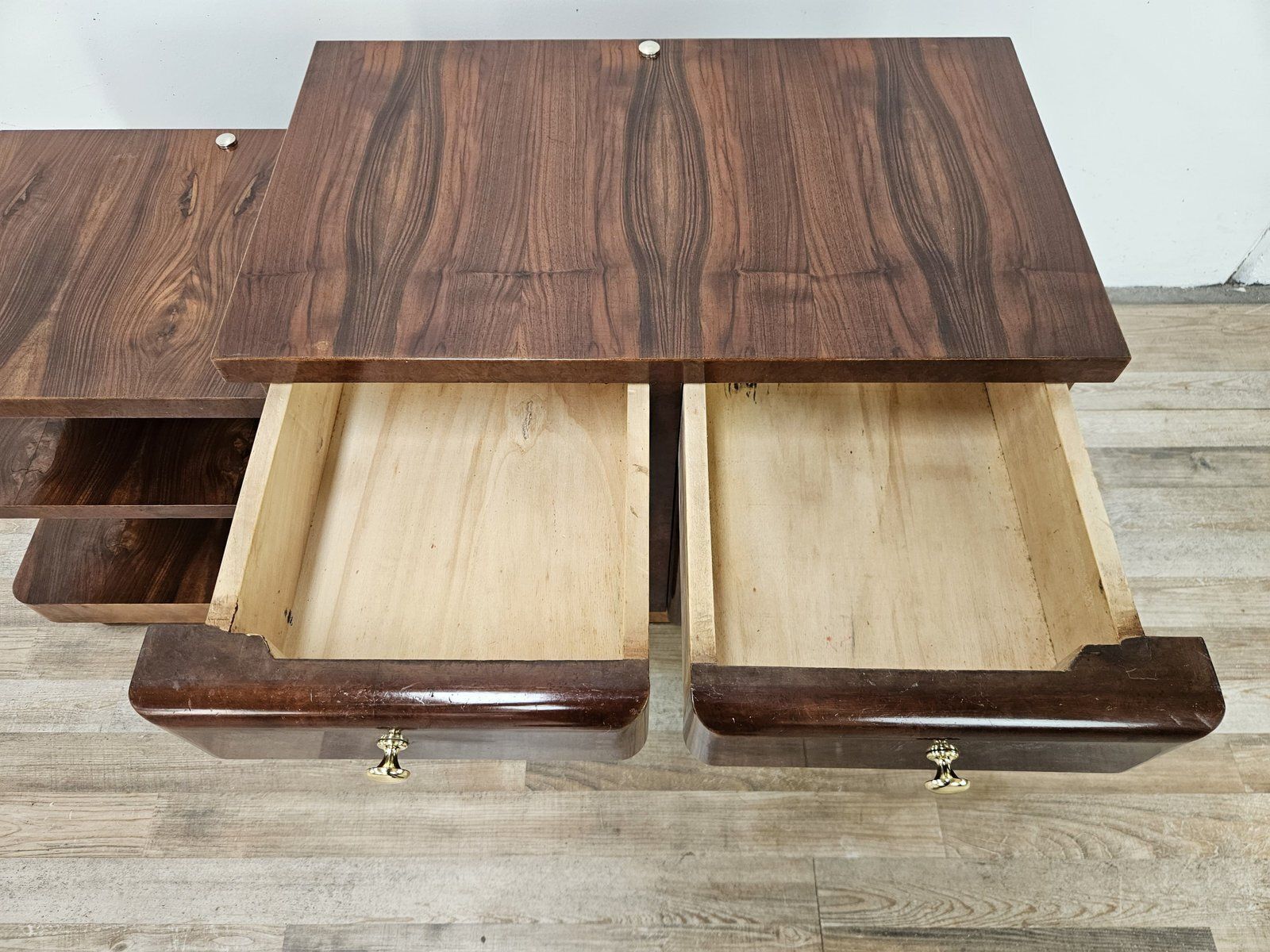 Mobilier Coiffeuse Art déco en noyer et noyer blond, 1940 photo