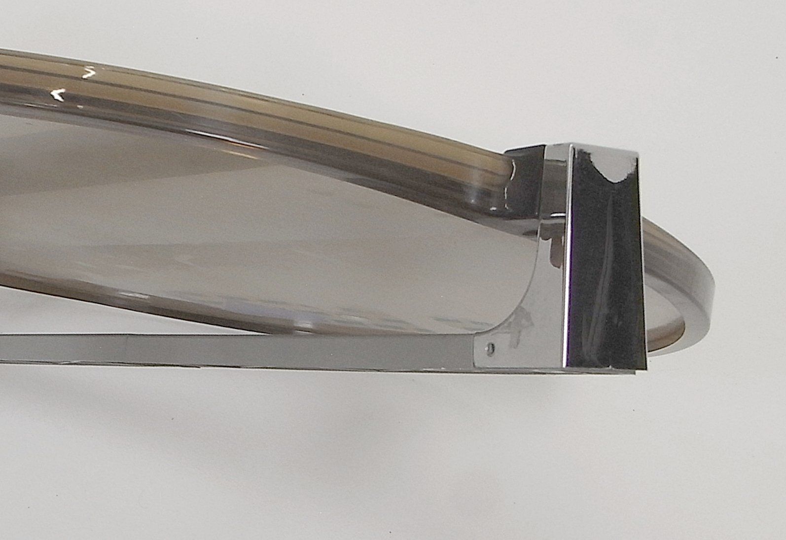 Badkamerspiegel met draaibaar transparant amberkleurig acetaatframe van Electrolux, jaren 1970 photo Woonaccessoires
