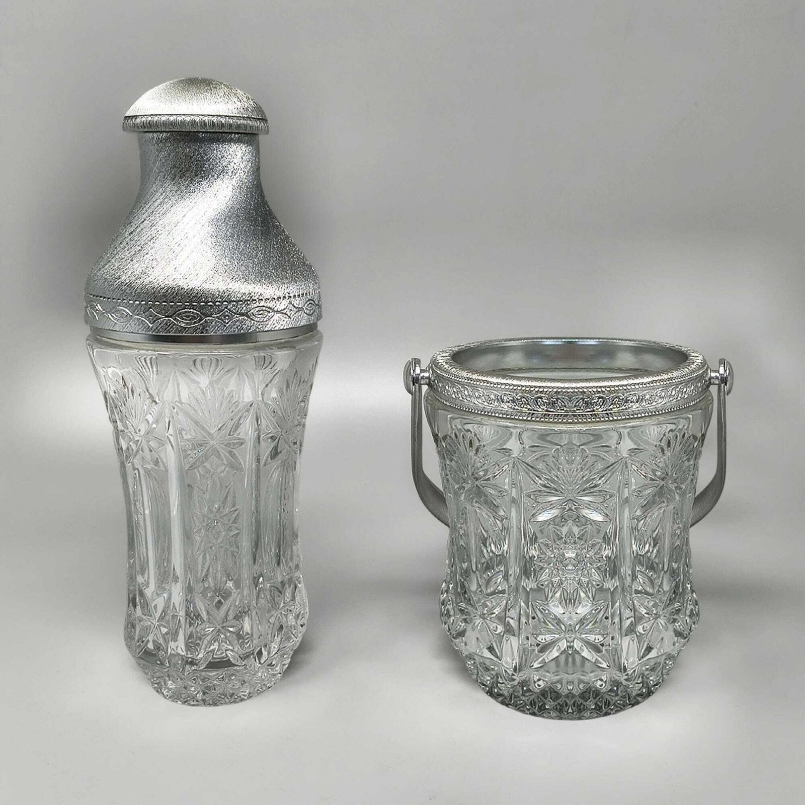 Service à cocktail mid-century en cristal taillé et métal brossé, par Arir, Italie, années 1960 photo furniture