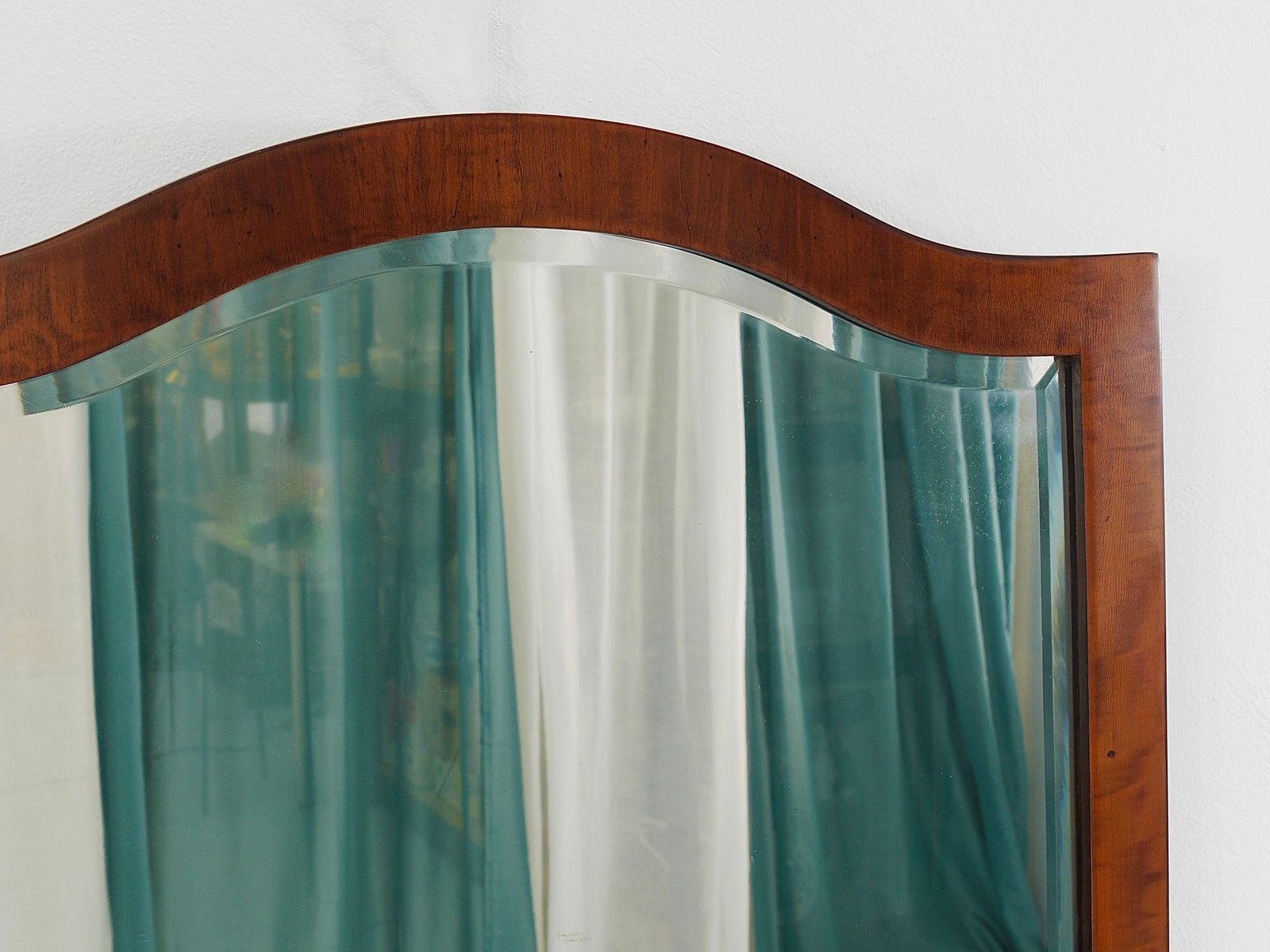 photo vintage Early Biedermeier Large Antique Pearwood Shield Wall Mirror, Vienna, 1820s