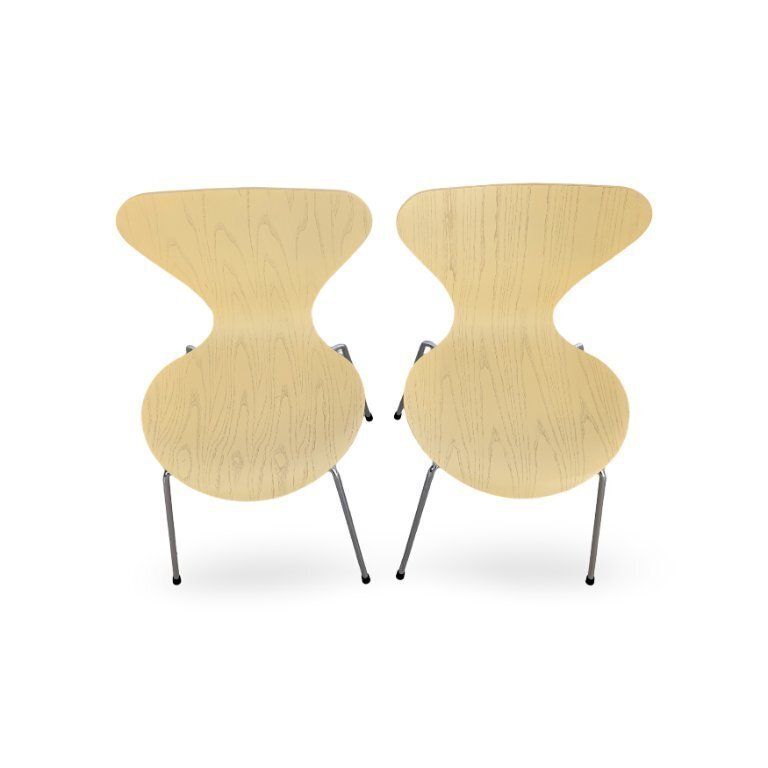 Set van 2 Fritz Hansen Series 7 stoelen – Mid-Century – Arne Jacobsen photo furniture