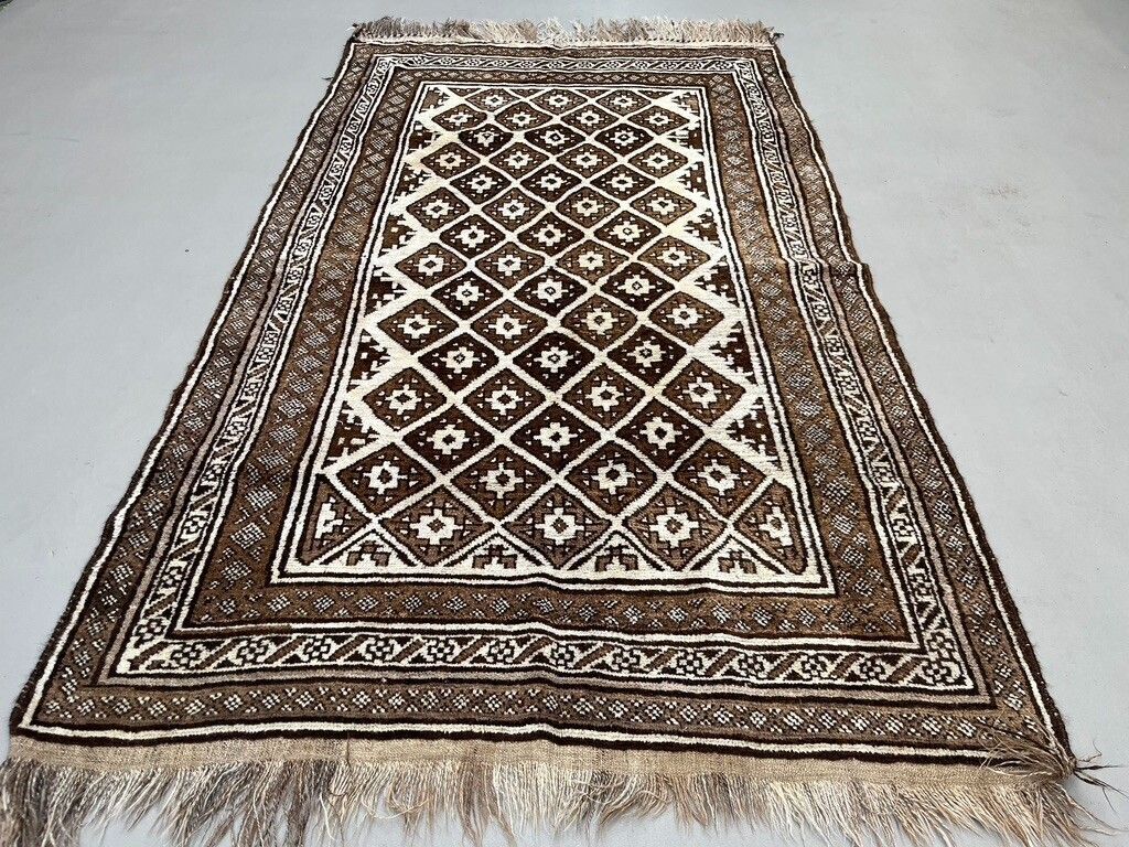 Vintage Luri Rug 245x138 Cm Medium, Shabby Chic Beige 2464 photo Textiel