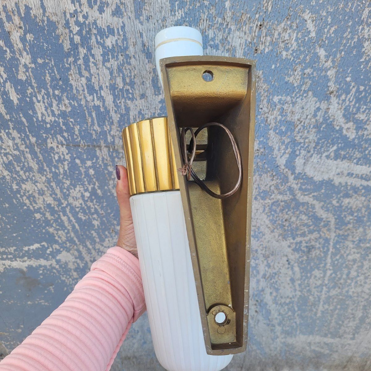 2300.0 Primat Leuchte, paar opaline glazen en metalen wandlampen, jaren 1960 photo