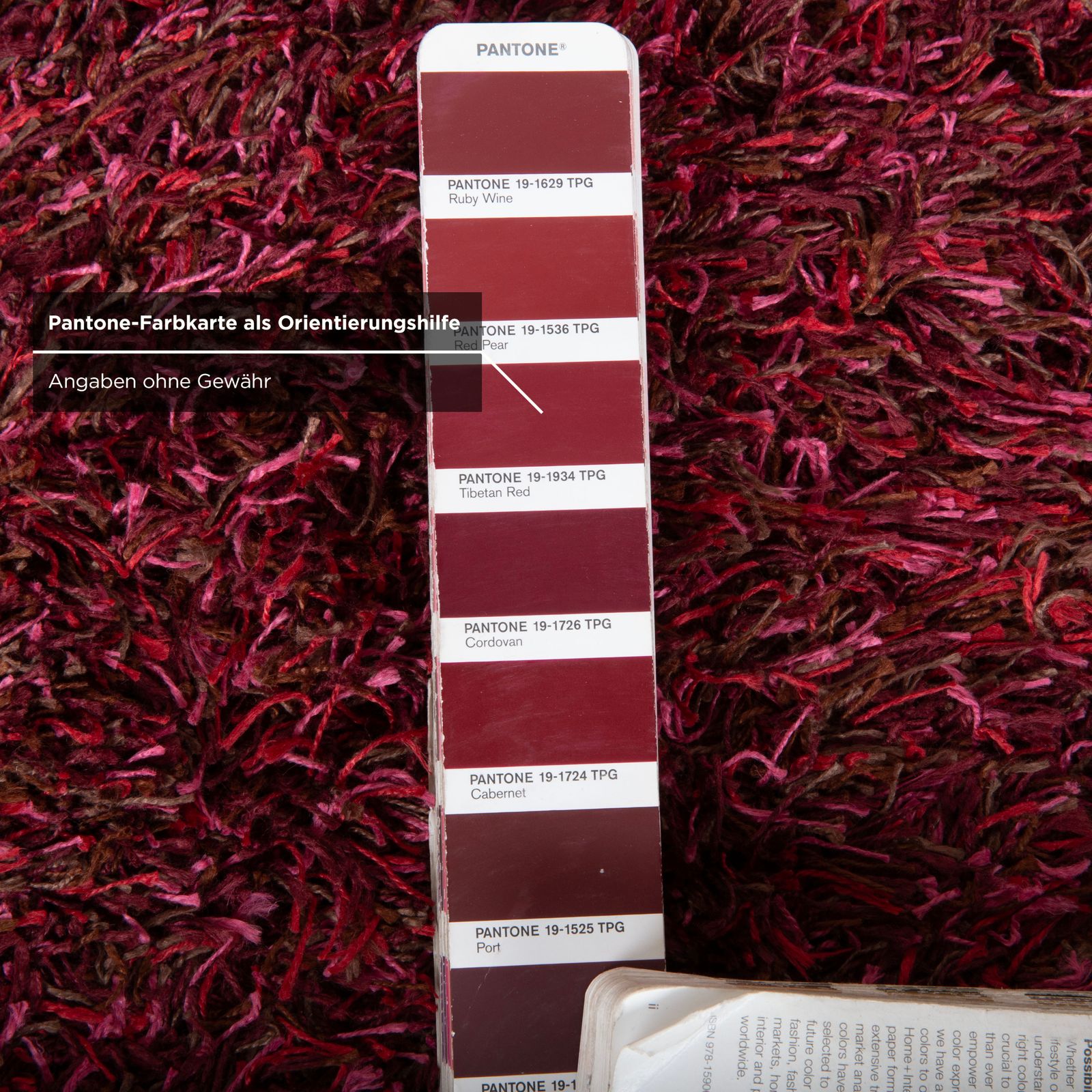 Tapis Kasthall Fogg en lin rouge, 360 x 200 cm photo vinterior