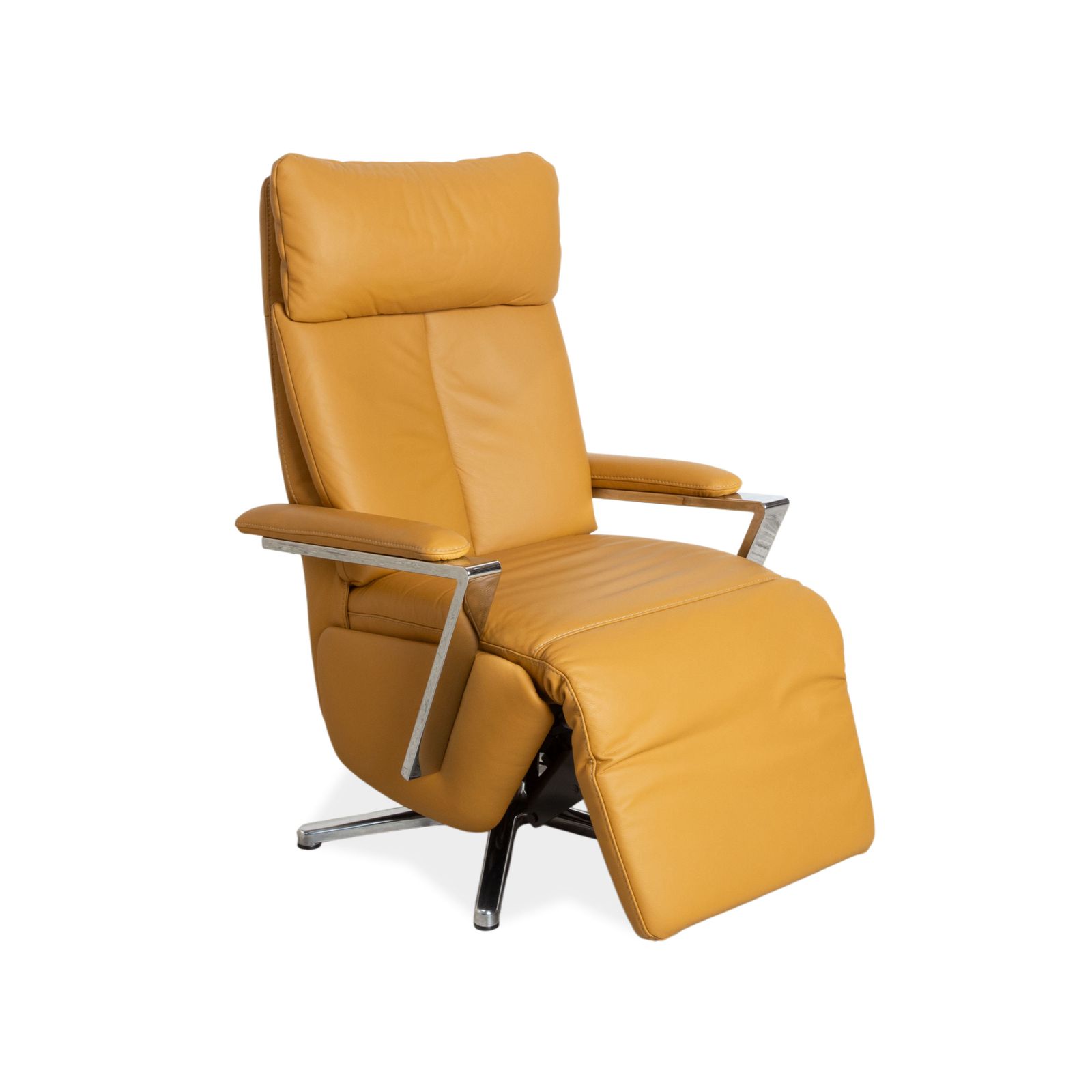 Fauteuil Willi Schillig en cuir ocre orange, fonction électrique pivotant