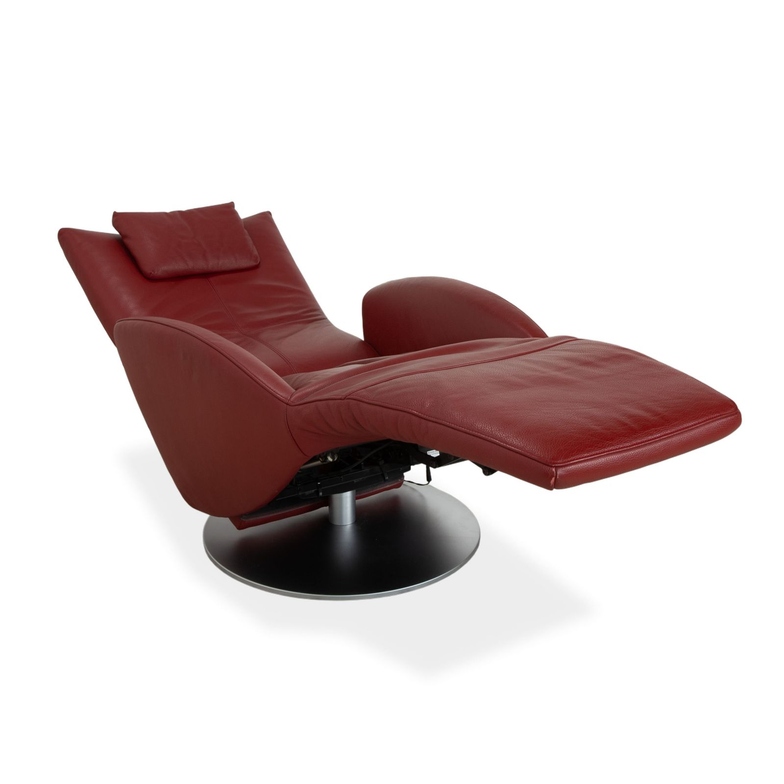 Fauteuil FSM Mate en cuir rouge, fonction électrique photo for sale
