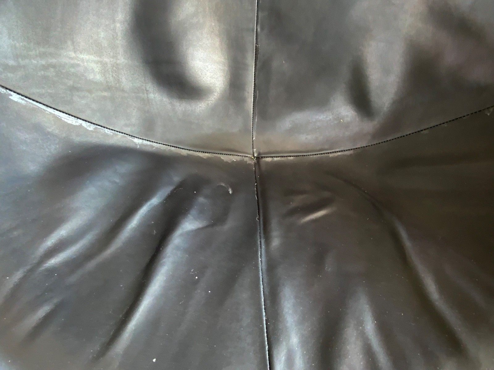 451.0 Black/White/Retro Swivel Pod / Egg Chair 1960  70s photo