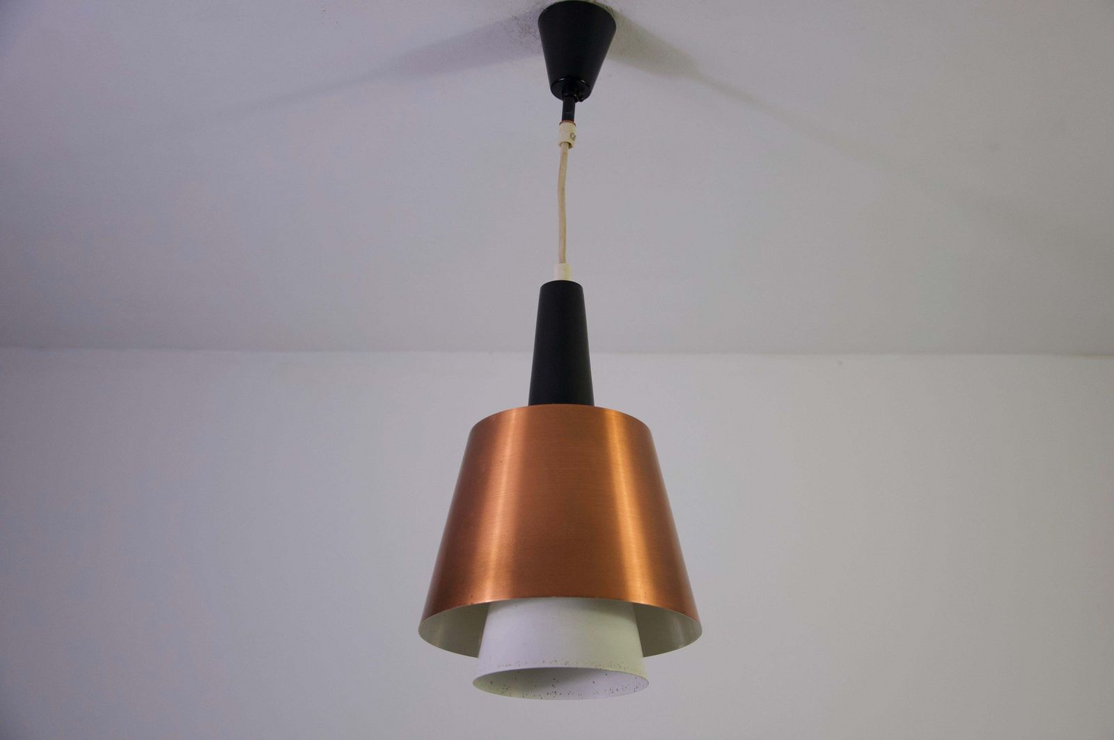 photo for sale Deense koperen hanglamp, jaren 1960
