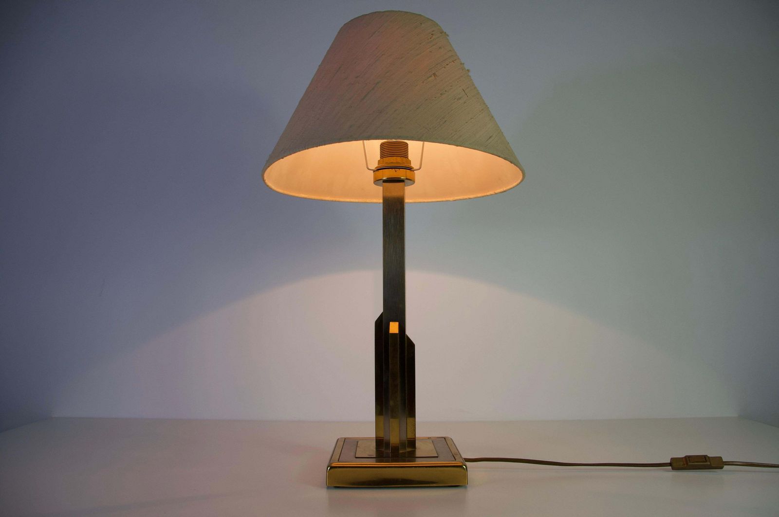 photo vintage Fabric Shade Mid Century Modern Table Lamp, 1960s, Germany
