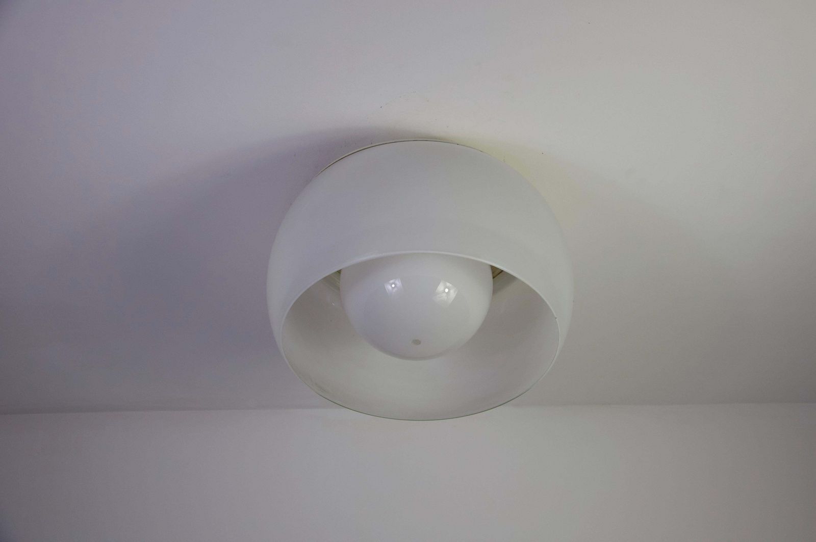 'Omega' Plafondlamp van Vico Magistretti voor Artemide, Italië, 1960 photo furniture