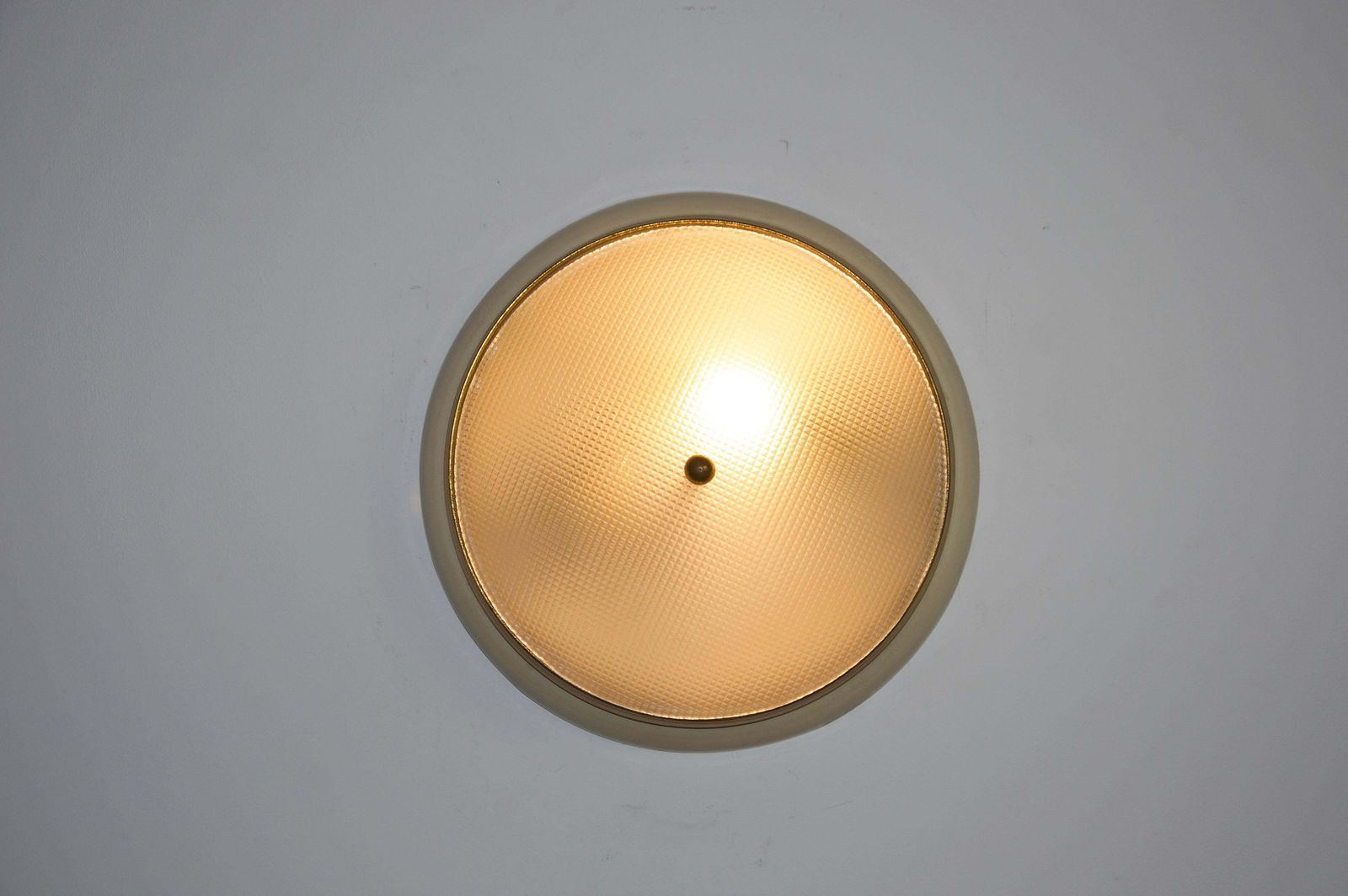 Ronde Mid-Century Plafondlamp van Stilnovo, jaren 1960, Italië photo furniture