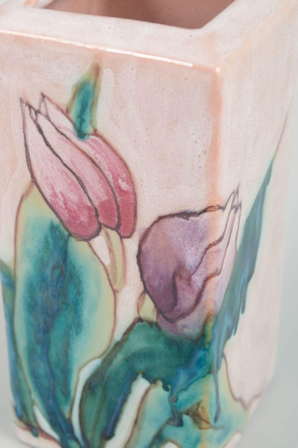 Duitse Studio Pottenbakker. Rechthoekige Stoneware Vaas Gedecoreerd Met Tulpenmotief. photo for sale