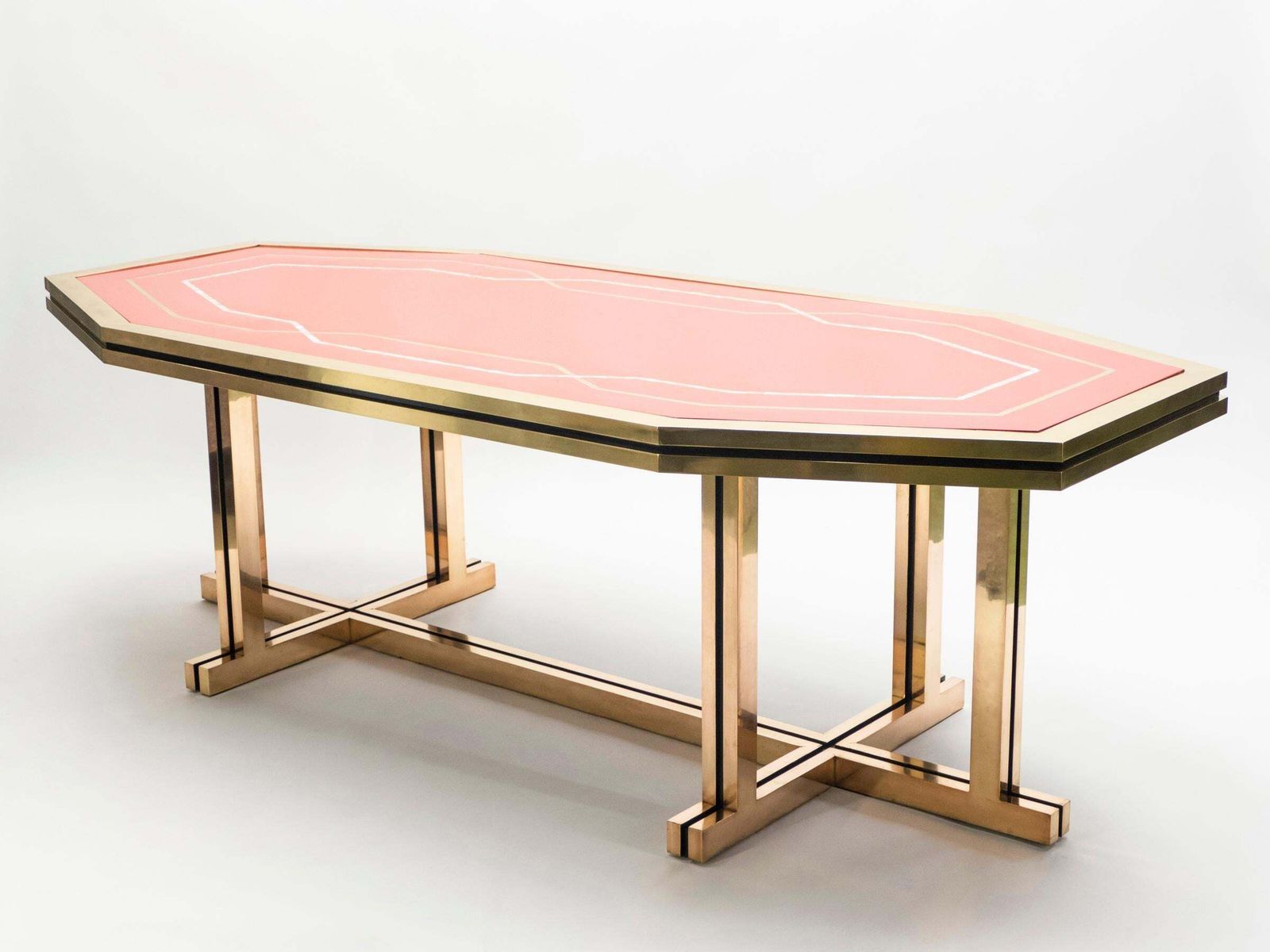 Table à manger ou bureau Maison Jansen en laque rouge et laiton, années 1970 photo buy