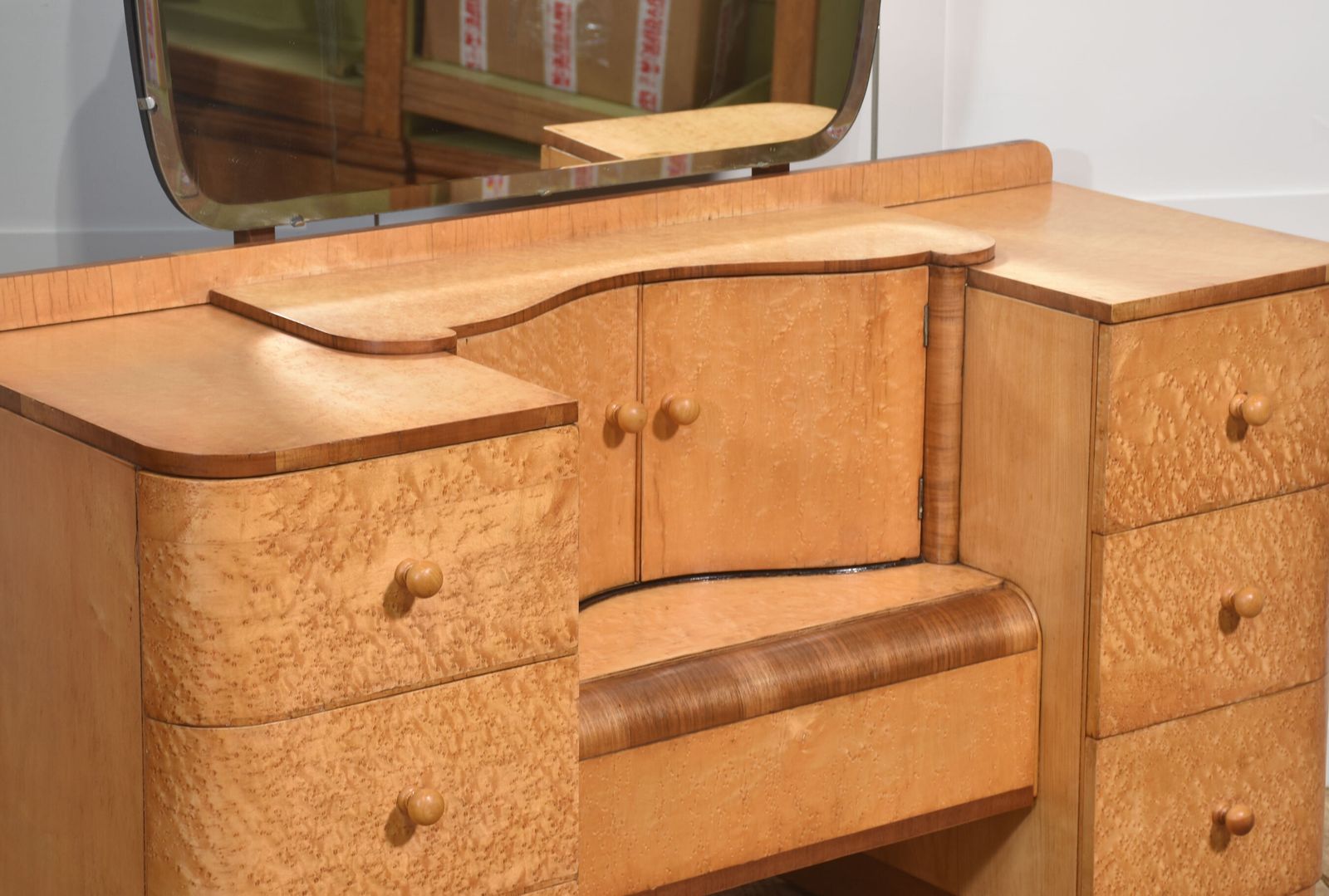 Art Deco Maple Dressing Table With Mirror photo vinterior