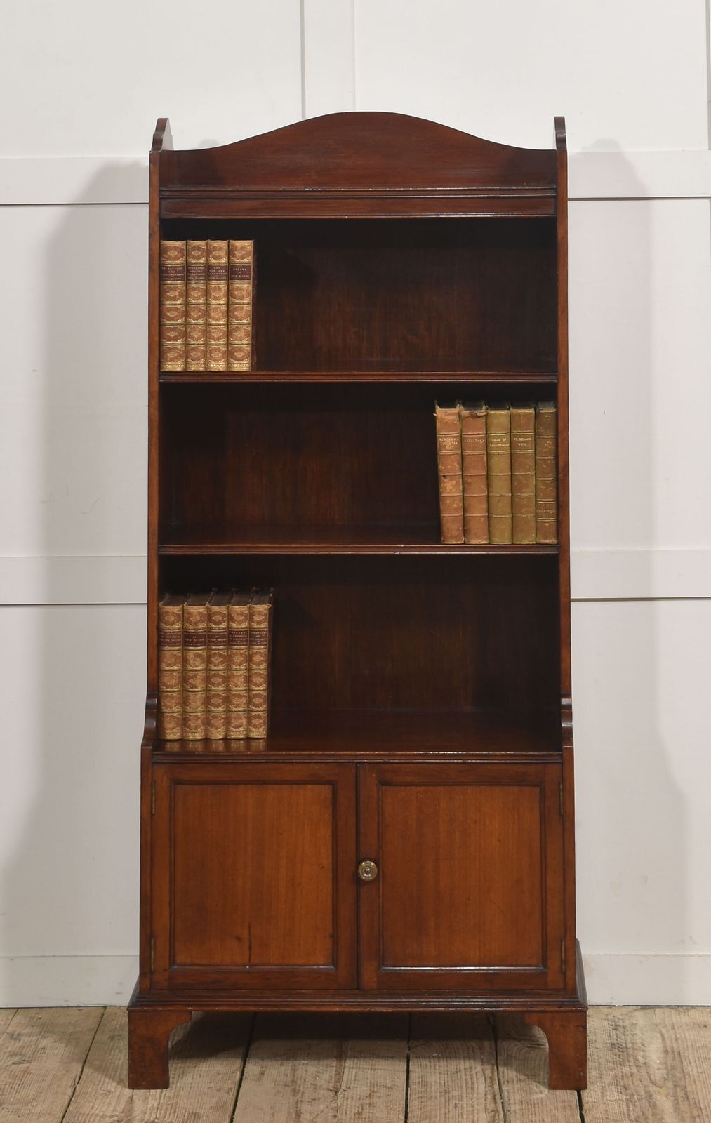 Georgian Style Mahogany Open Bookcase photo furniture