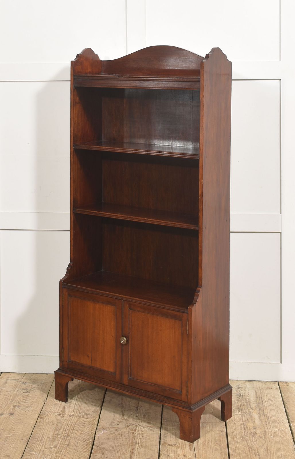 Georgian Style Mahogany Open Bookcase photo for sale