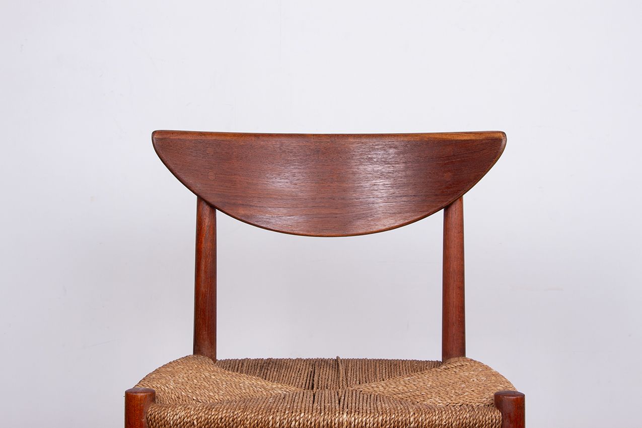 Ensemble de 6 chaises danoises en teck et jonc de mer, modèle 316, par Peter Hvidt et Orla Mølgaard Nielsen pour Søborg Møbelfabrik. photo for sale