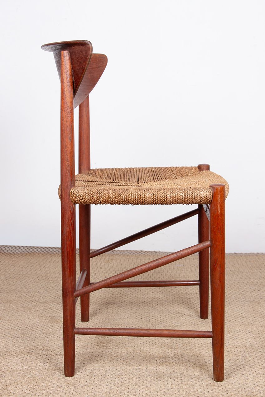 4800.0 Ensemble de 6 chaises danoises en teck et jonc de mer, modèle 316, par Peter Hvidt et Orla Mølgaard Nielsen pour Søborg Møbelfabrik. photo