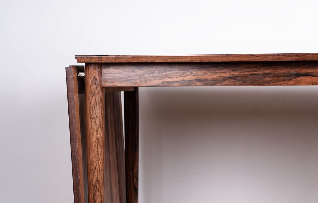 Bureau danois extensible en palissandre et laiton, modèle Os 51, par Arne Vodder pour Sibast, 1960. photo 2500.0
