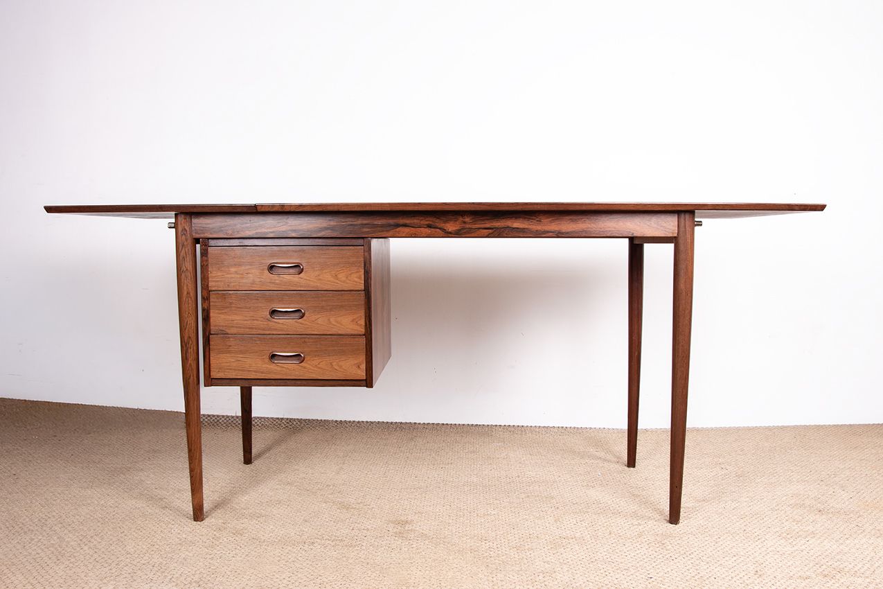 photo buy Bureau danois extensible en palissandre et laiton, modèle Os 51, par Arne Vodder pour Sibast, 1960.