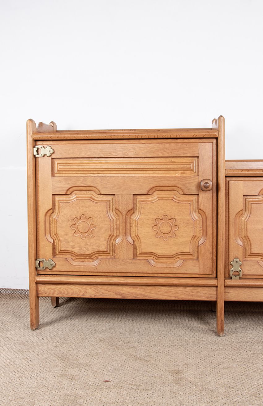 Enfilade en chêne massif par Guillerme et Chambron pour Votre Maison, 1960. photo for sale