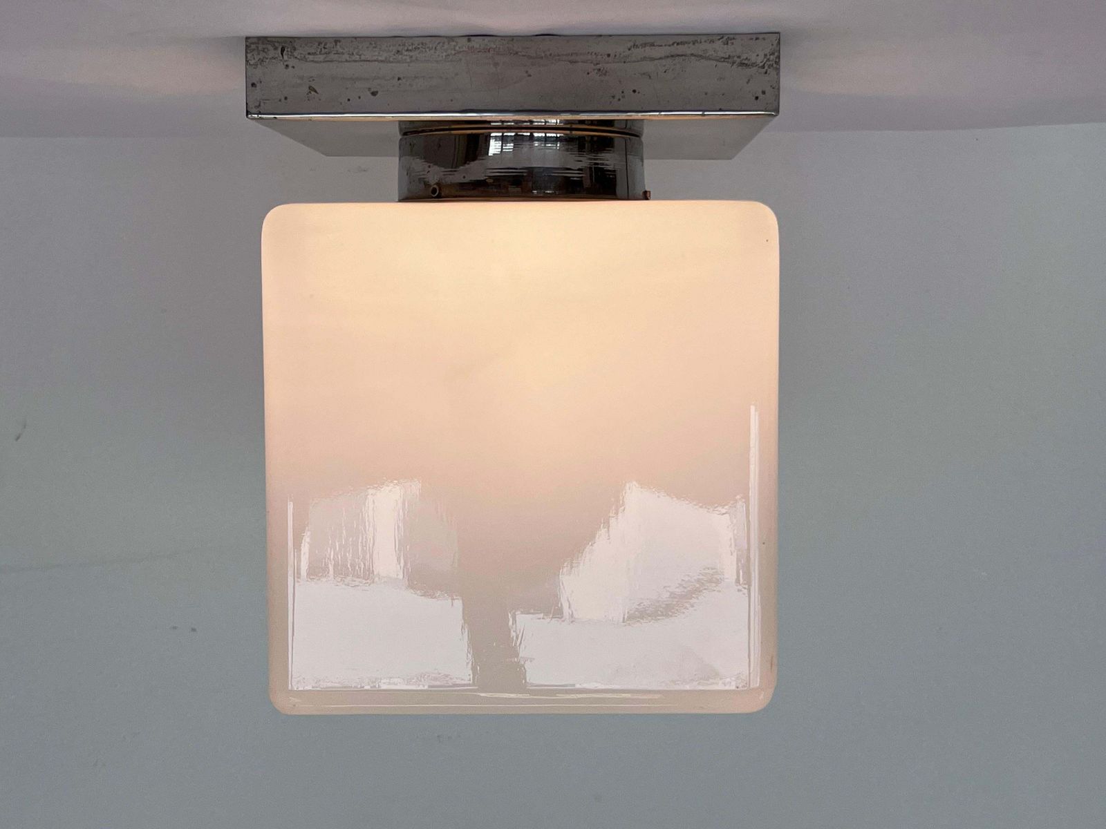 Design chromen en glazen Bauhaus plafondlamp / plafonnière, jaren 1930 photo for sale